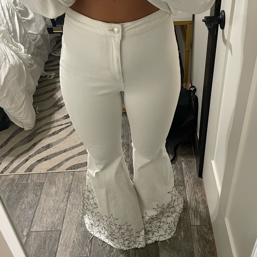 Free People Flare Legged Jeans💫